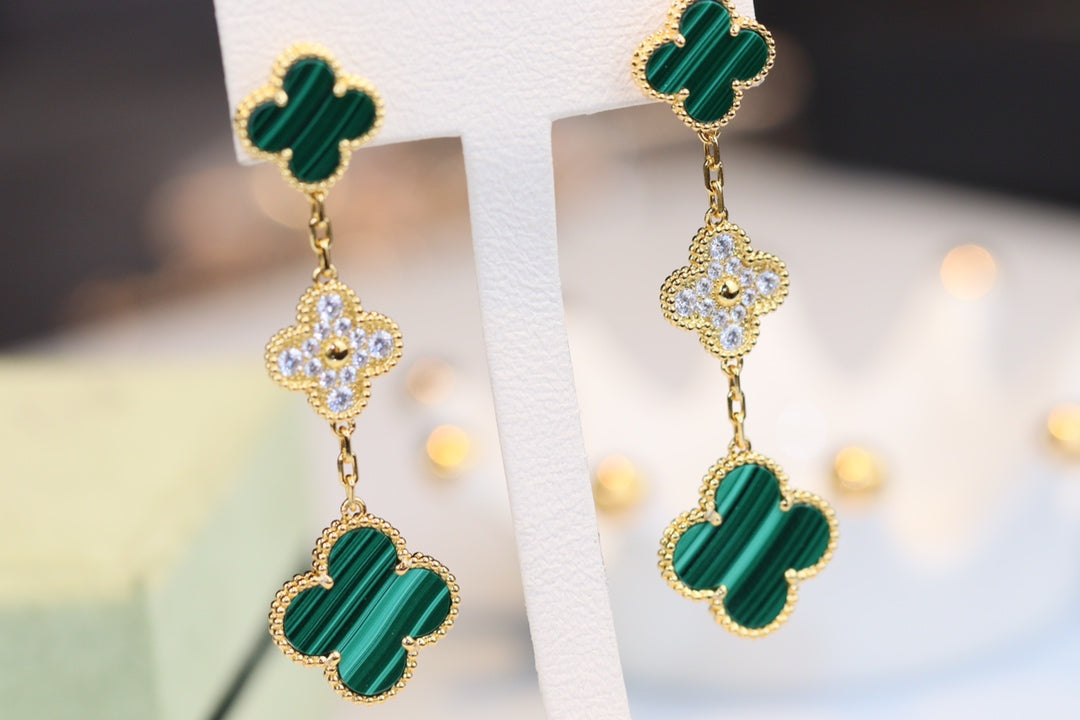 DIANA CLOVER EARRINGS GOLD MALACHITE DIAMOND 3 MOTIF