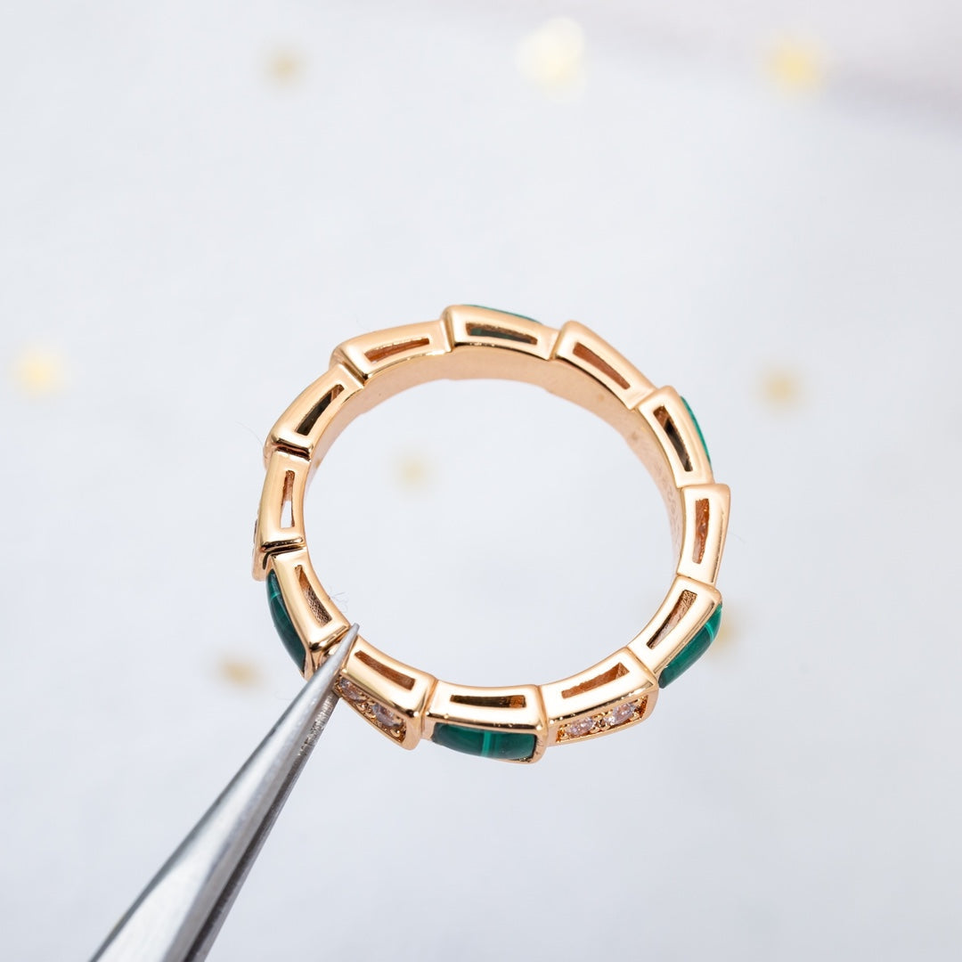 DIANA SERPENTI RING PINK GOLD MALACHITE DIAMOND 3MM