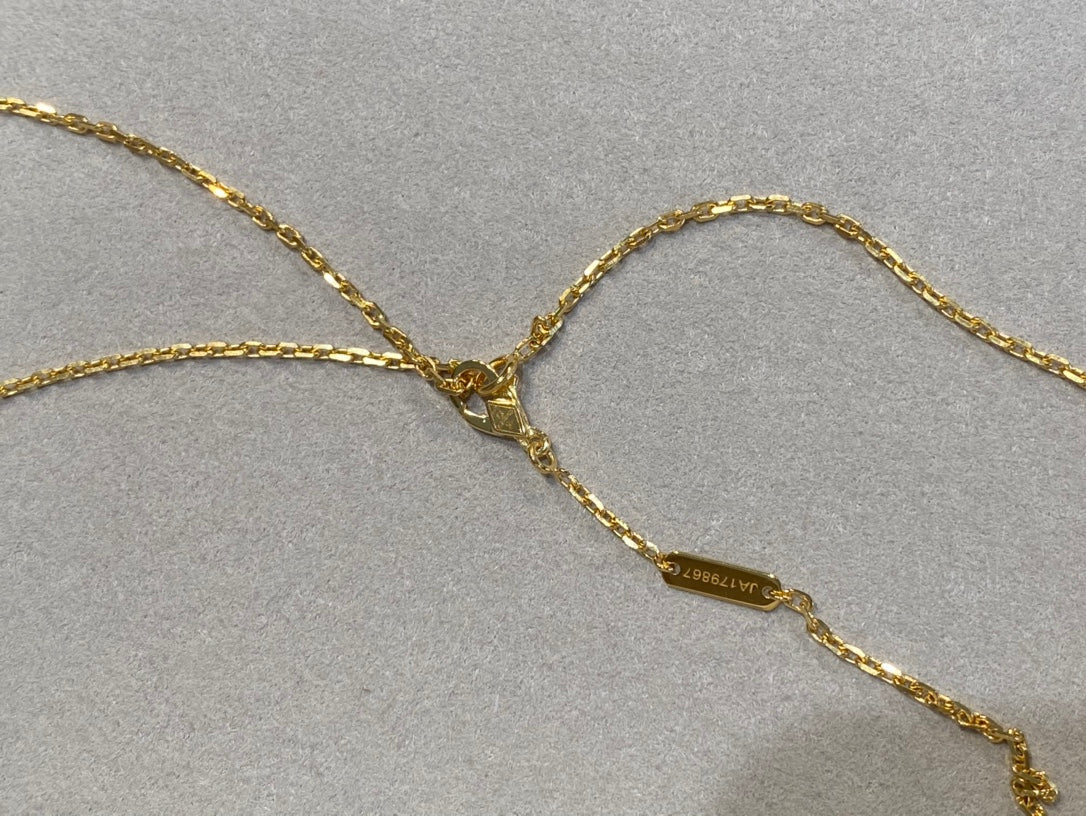 DIANA CLOVER 25MM NECKLACE GOLD CARNELIAN