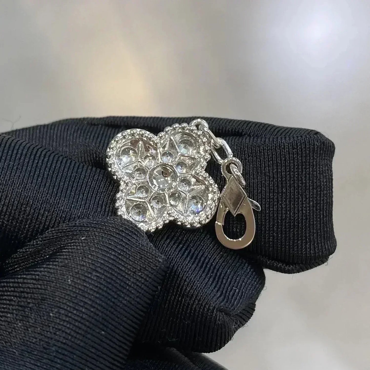 DIANA CLOVER 5 MOTIFS DIAMOND BRACELET SILVER