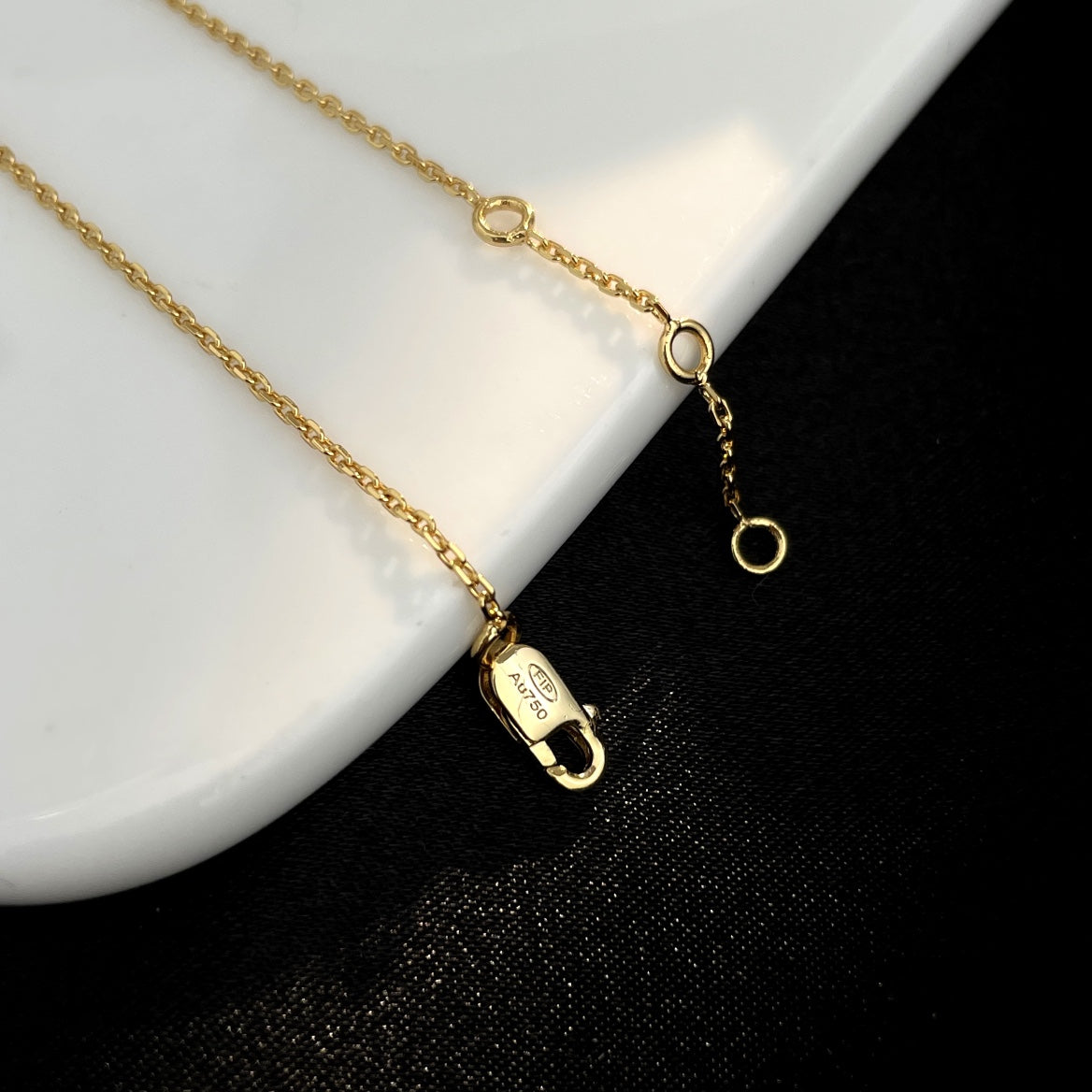 DIANA FORCE 10 SMALL CHAIN BRACELET