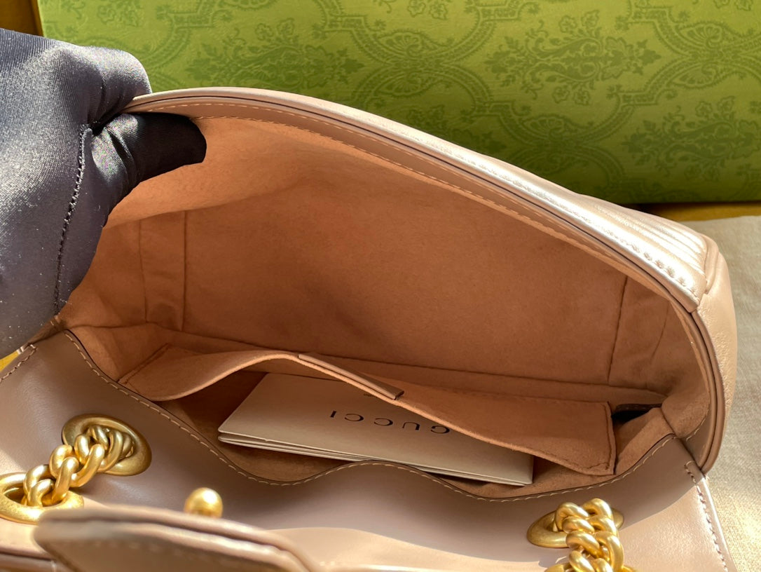 GG MARMONT MATELASS¨¦ SMALL 22 BAG BEIGE CALFSKIN