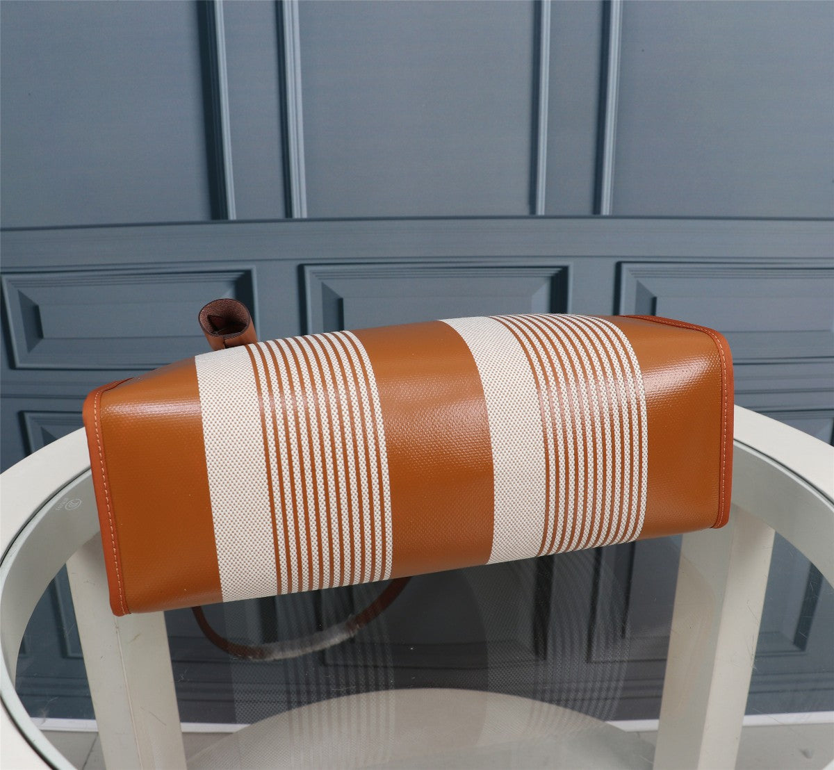 HM HERBAG ZIP 31 CINDER AND CREAM LINE MOTIF CANVAS