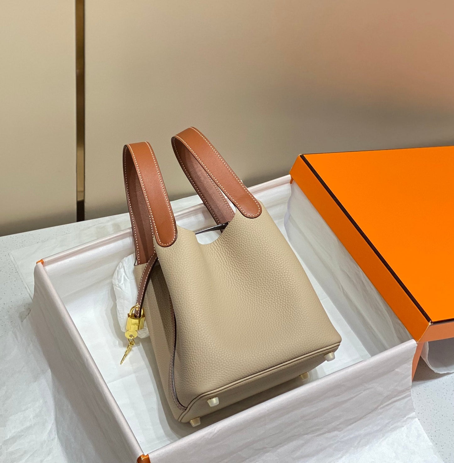 picotin lock 18 beige brown togo ghw