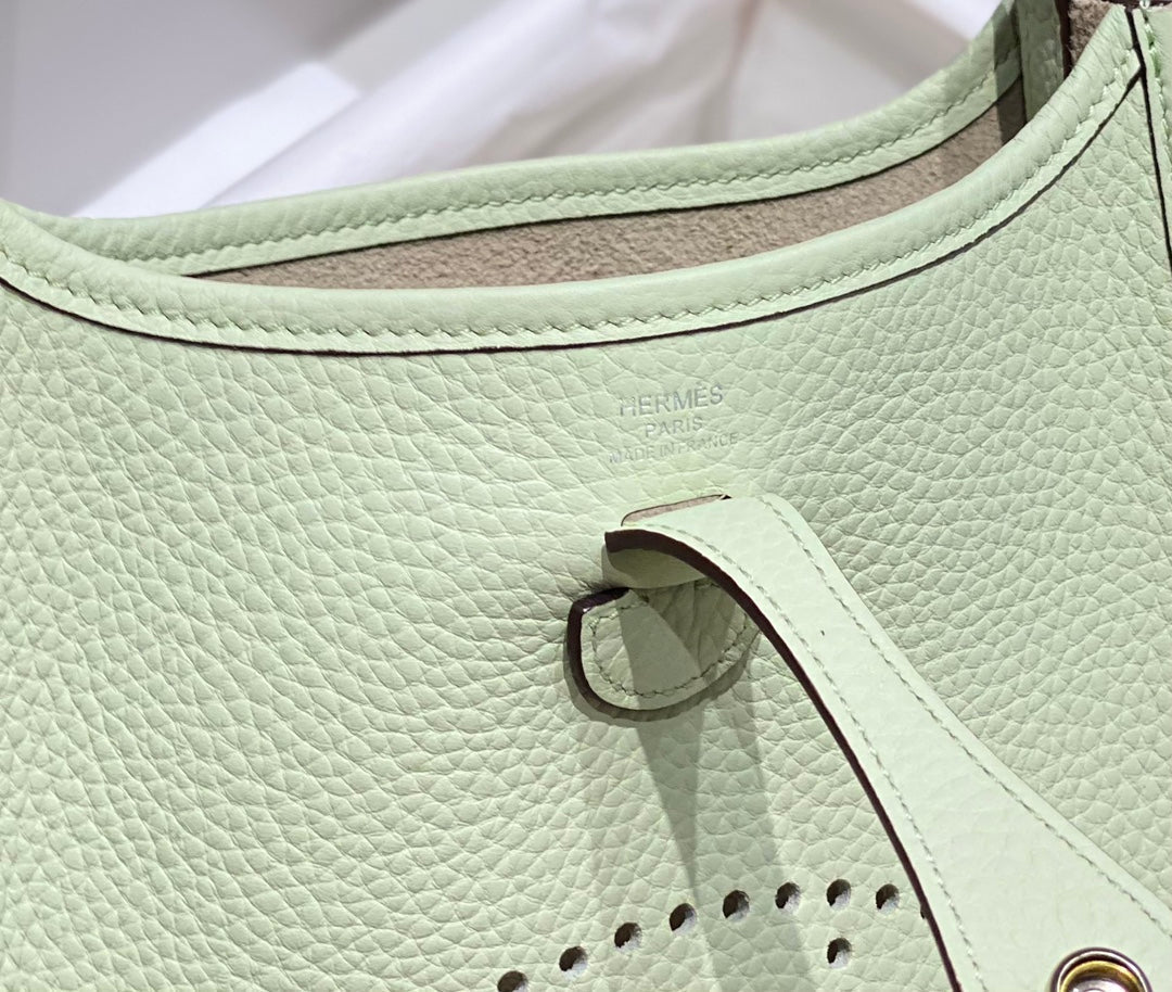 Mini Evelyne 18cm Light Green Togo Shw