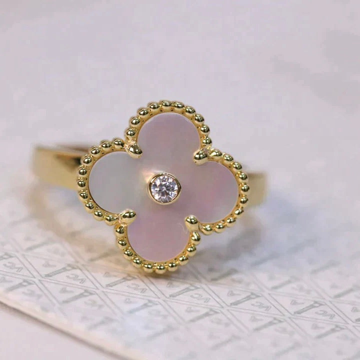 DIANA CLOVER PINK MOP RING GOLD DIAMOND