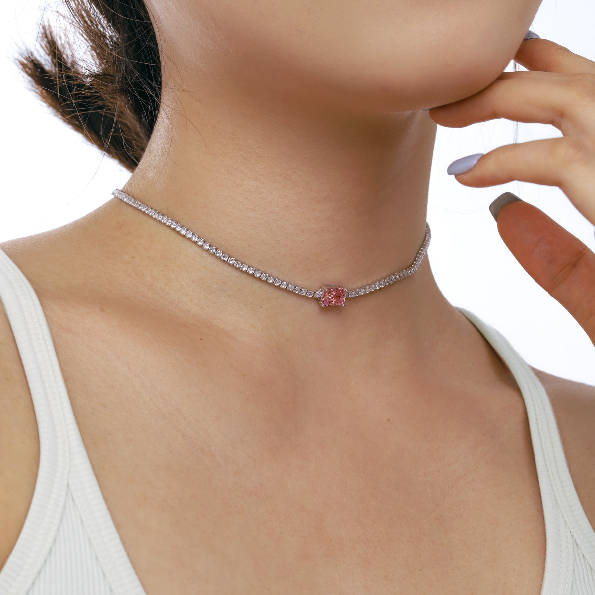 [HOT]2.0 carat Ornate Emerald Cut Necklace