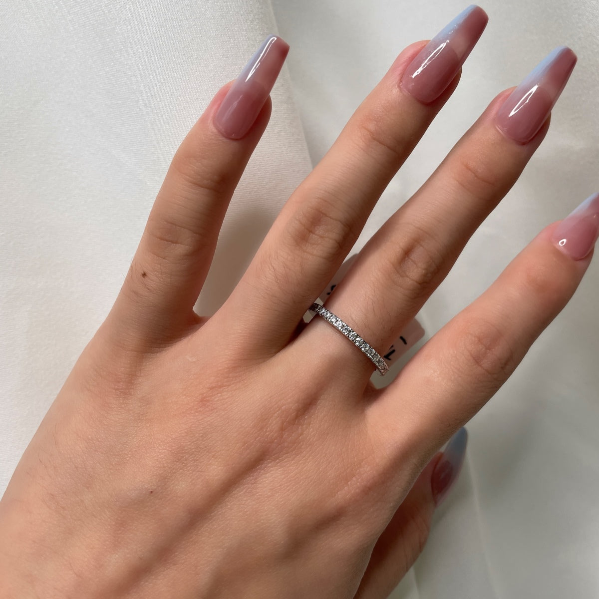 [HOT]Delicate Sparkling Round Cut Daily Ring