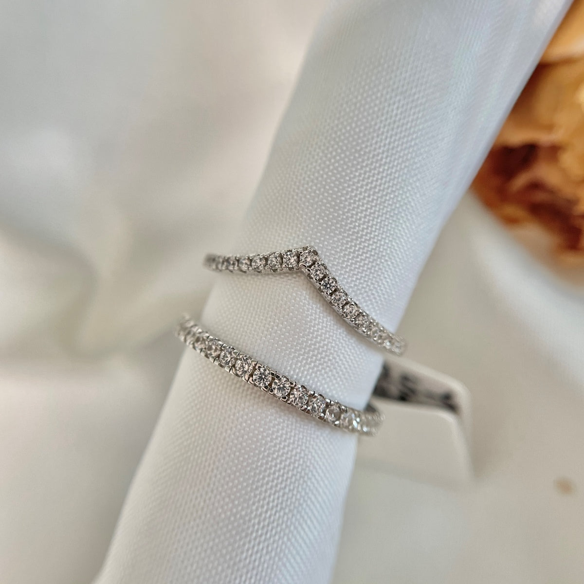 [HOT]Elaborate Tennis Band Ring