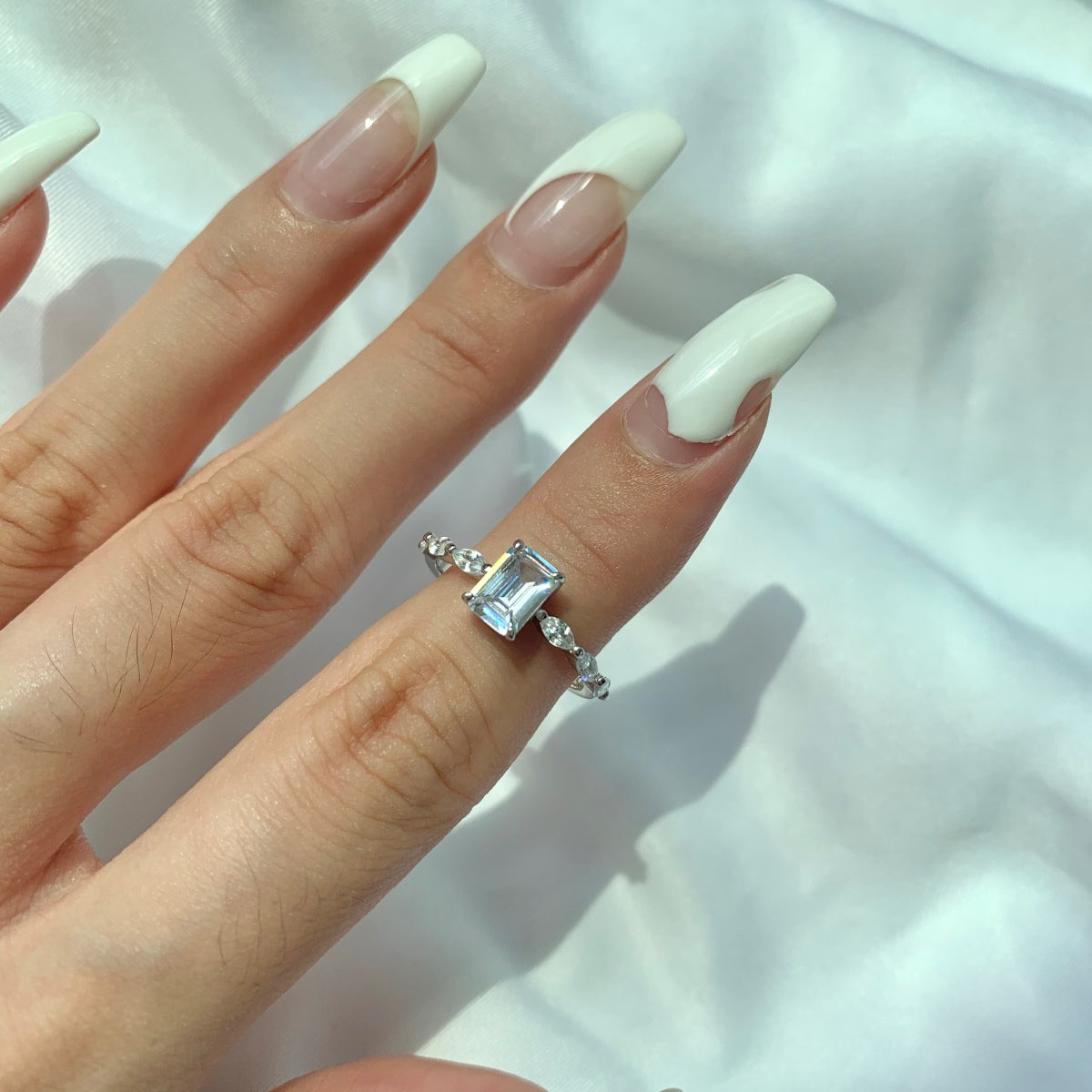 [HOT]1.0 Carat Dainty Resplendent Radiant Cut Daily Ring