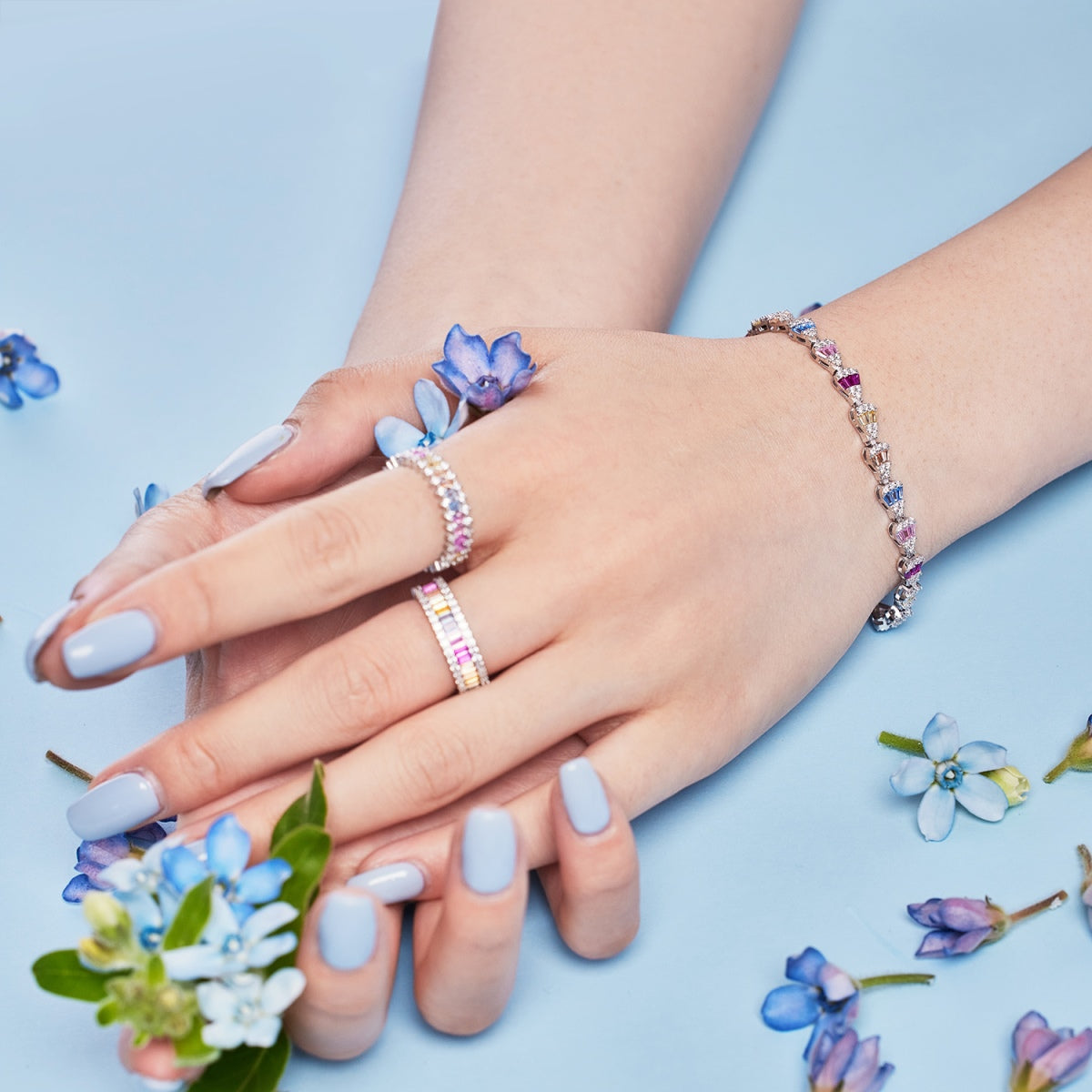 [HOT]Dainty Kaleidoscopic Emerald Cut Daily Ring