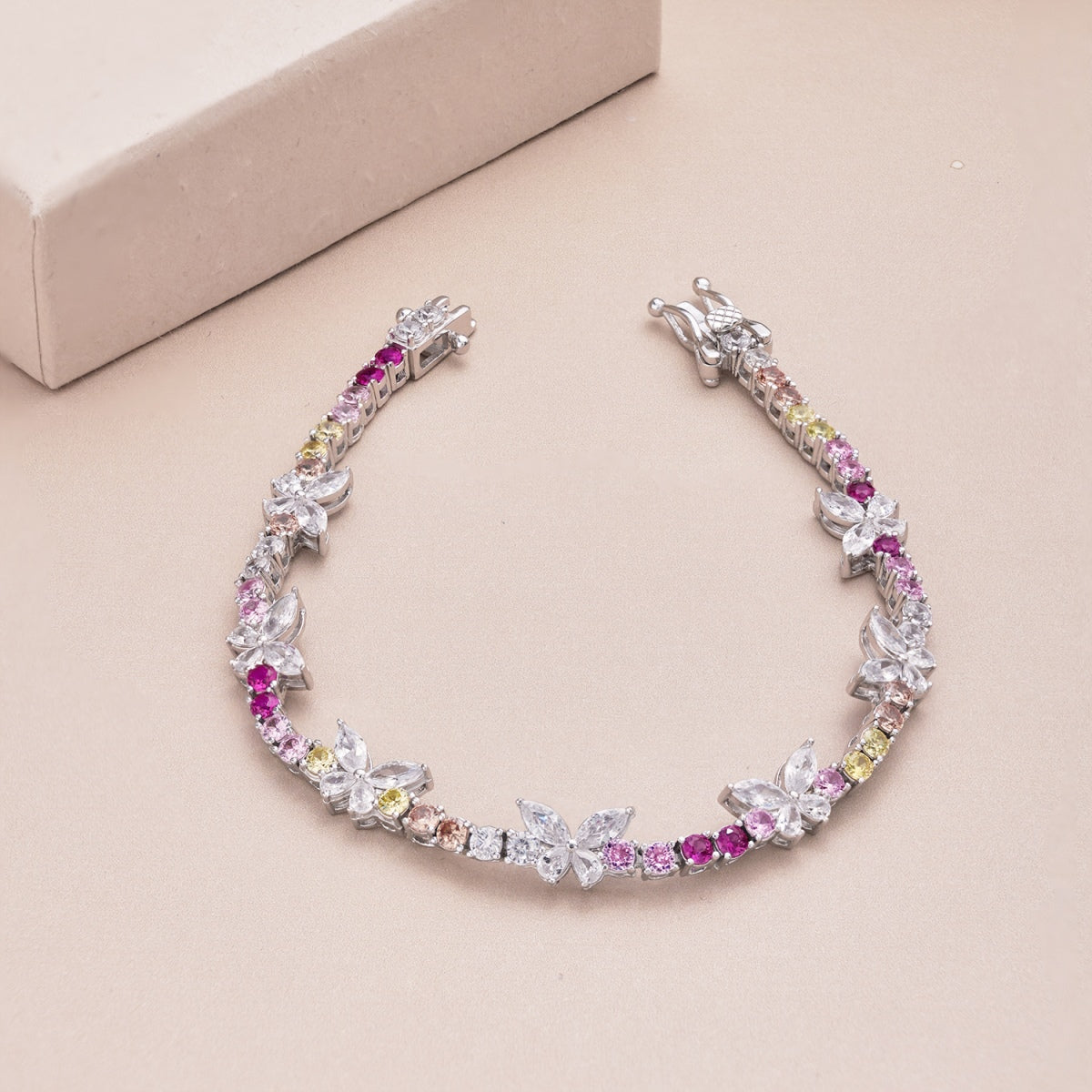 [HOT]Ornate Colorful Butterfly Shape Round Cut Daily Bracelet