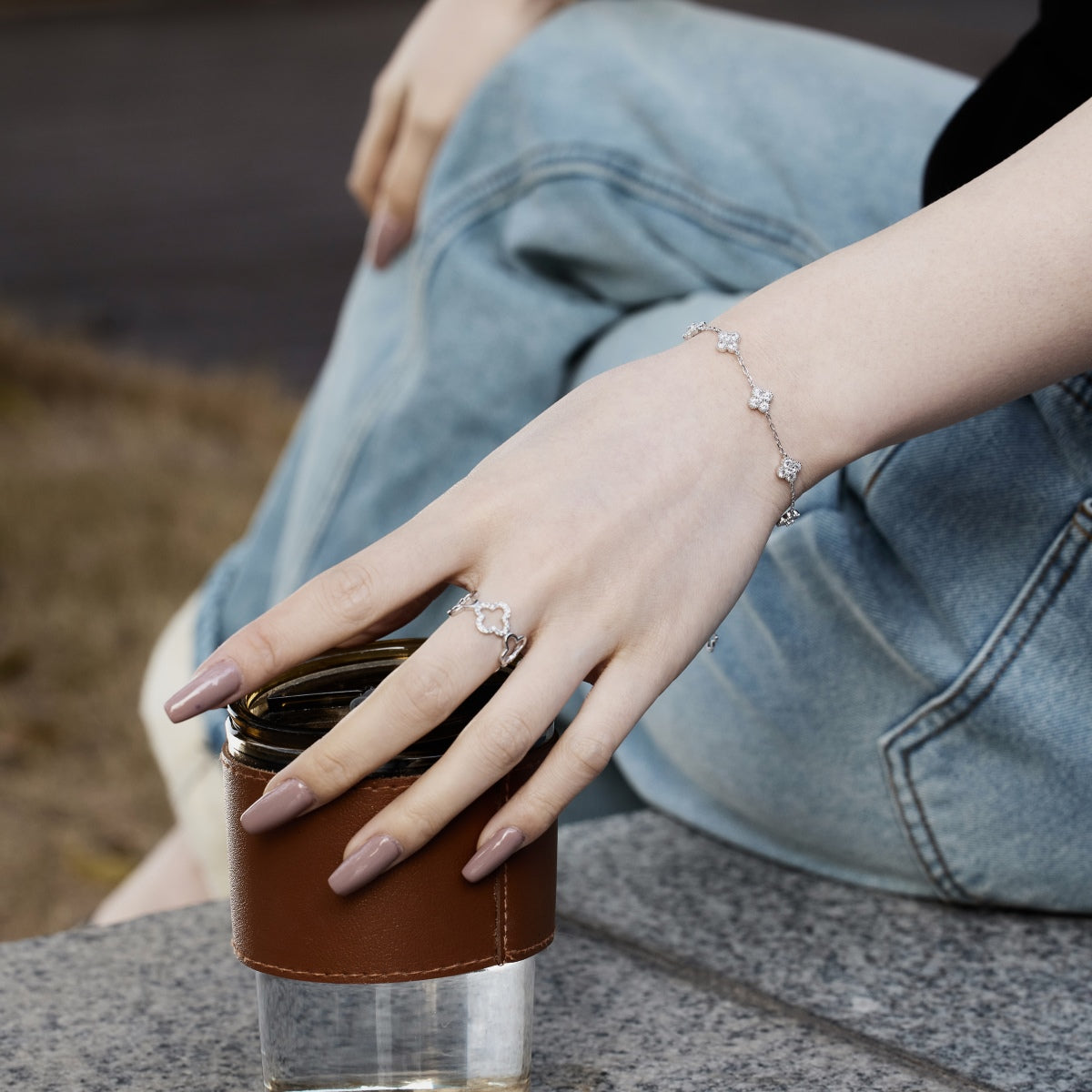 [HOT]Four-Leaf Clover Hollow Butterfly Bracelet