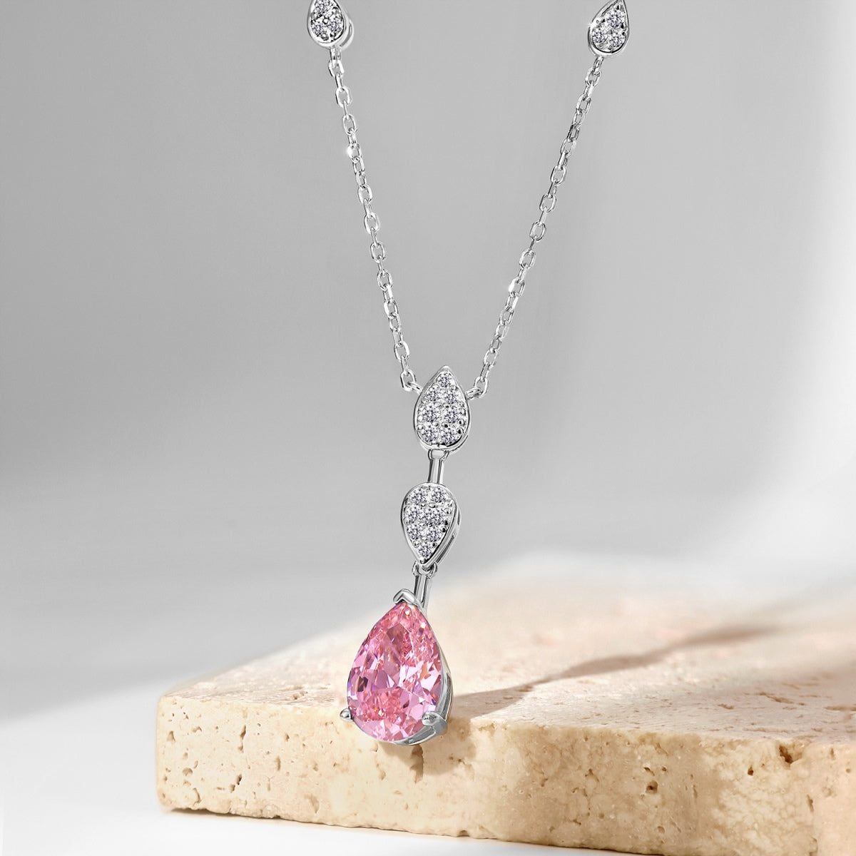 [HOT]Dazzling Pear Cut Necklace