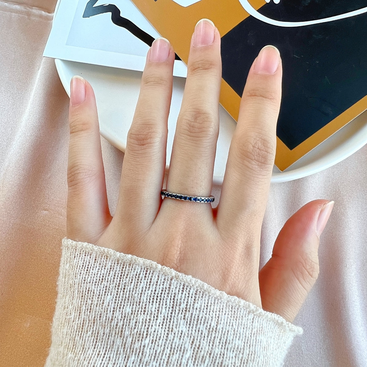 [HOT]Delicate Sparkling Round Cut Daily Ring