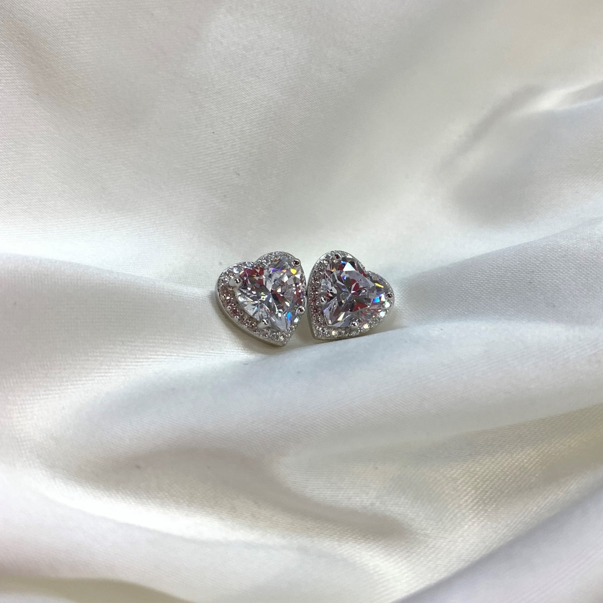 [HOT]Sparkling Heart Shape Lover Earrings