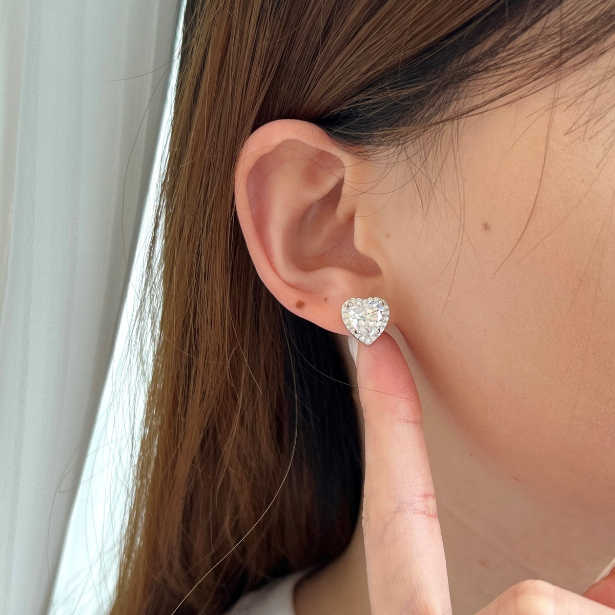 [HOT]Sparkling Heart Shape Lover Earrings
