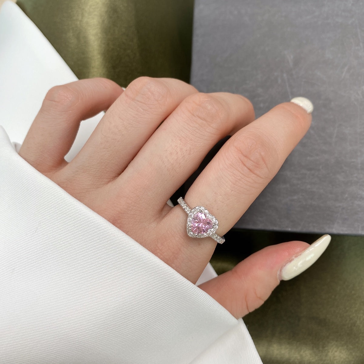 [HOT]Eternity Splashy Romantic Heart Shape Lover Ring
