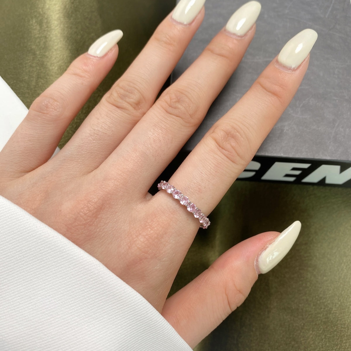[HOT]Sparkling Round Cut Tennis Ring