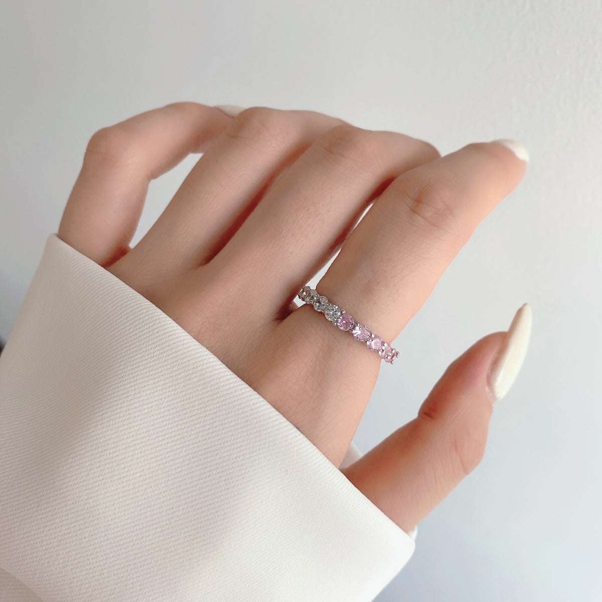 [HOT]Sparkling Round Cut Tennis Ring