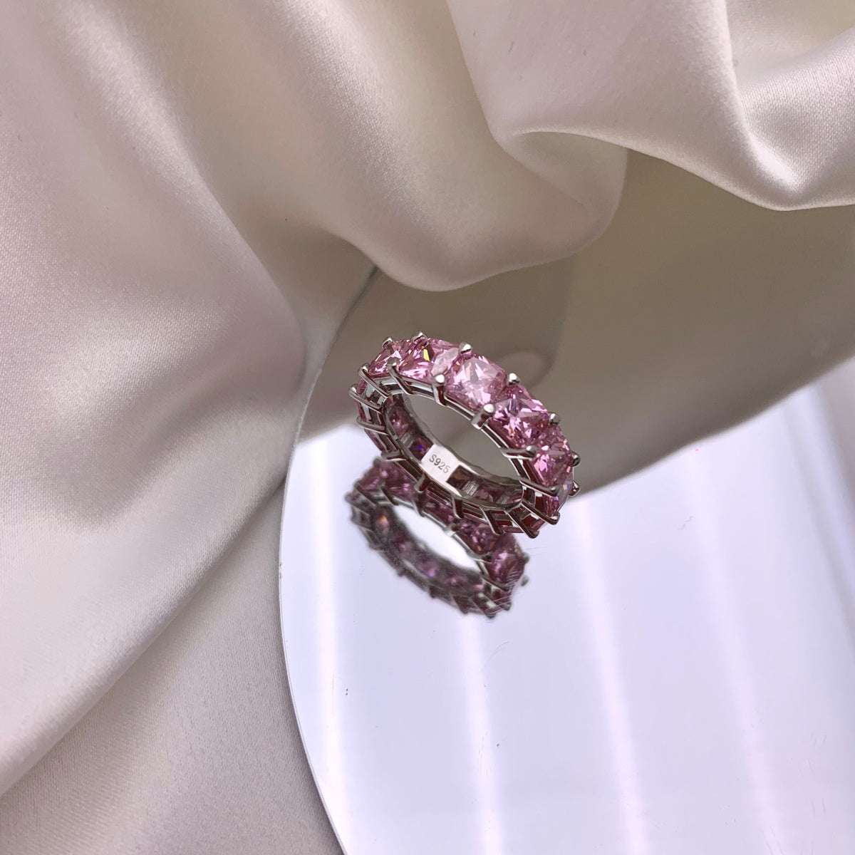 [HOT]Elegant Princess Cut Tennis Ring