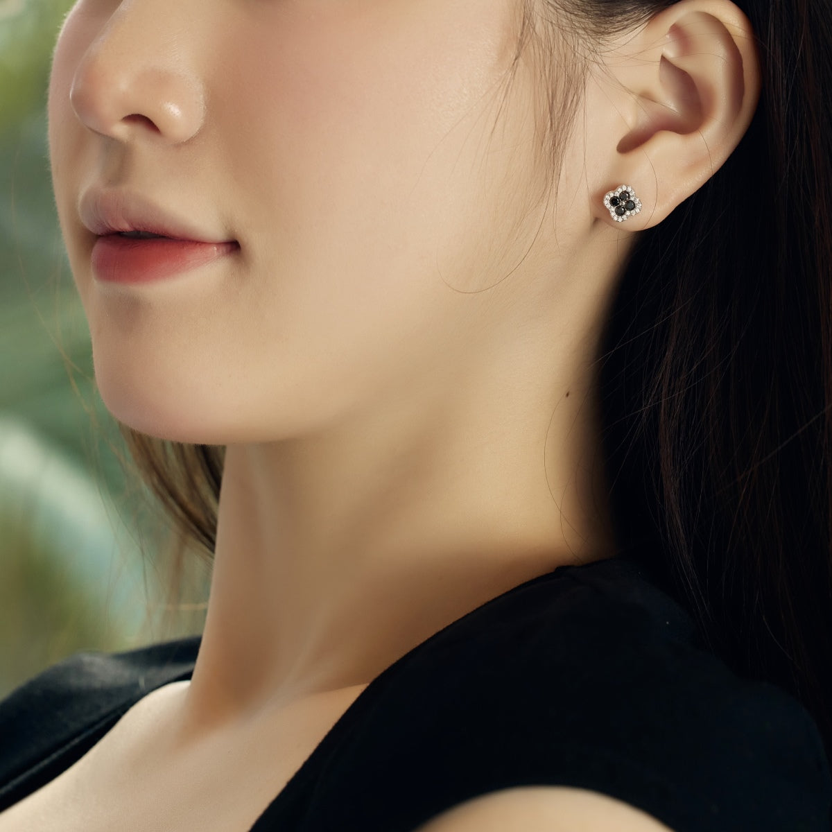 [HOT]Four-Leaf Clover Flower Shaped Earrings