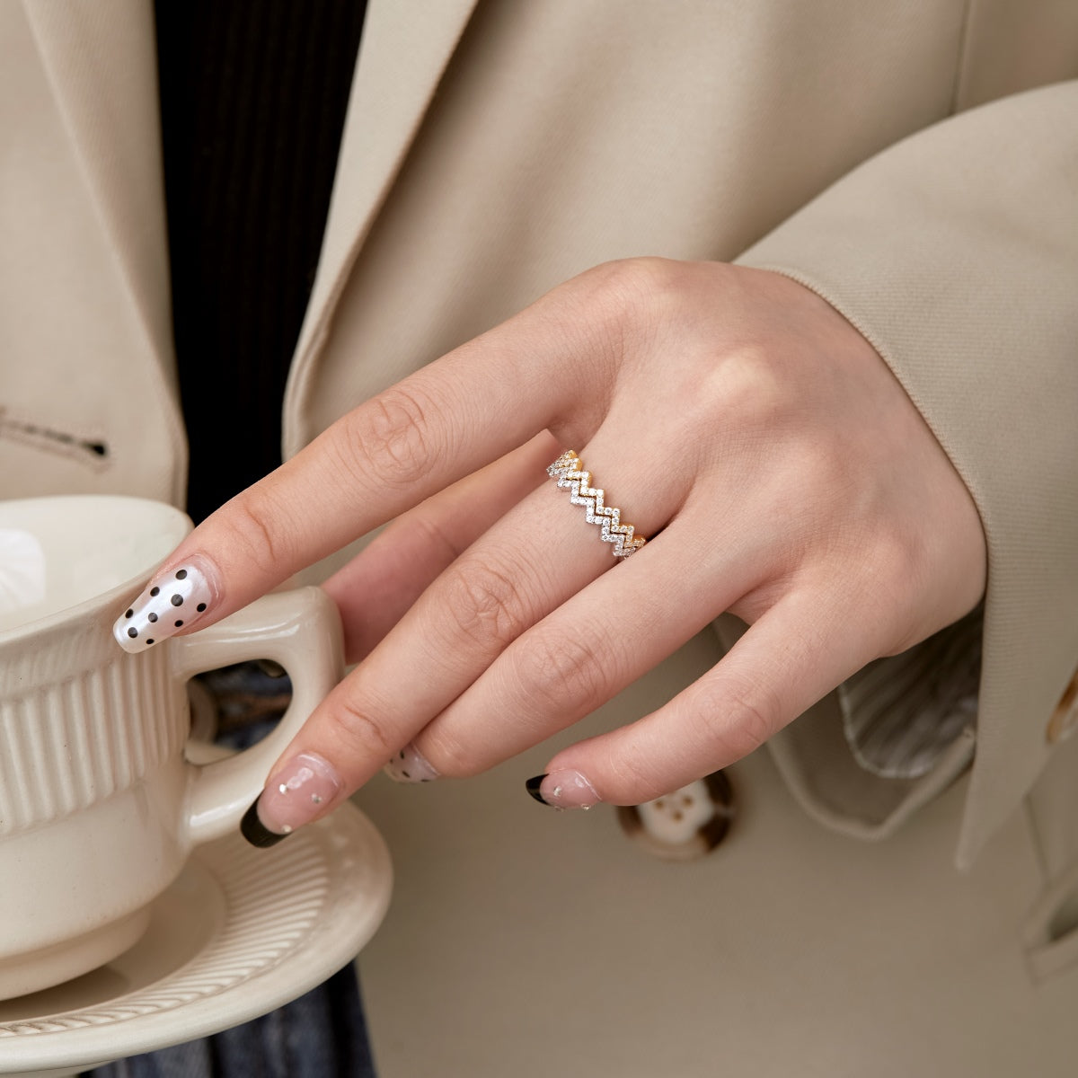 [HOT]Delicate Enchanting Wave Shape Daily Ring