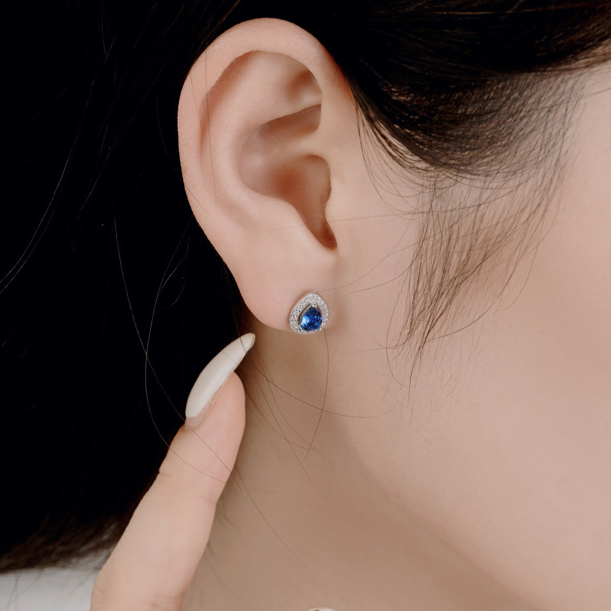[HOT]Luxurious Water Drop Shape Earrings