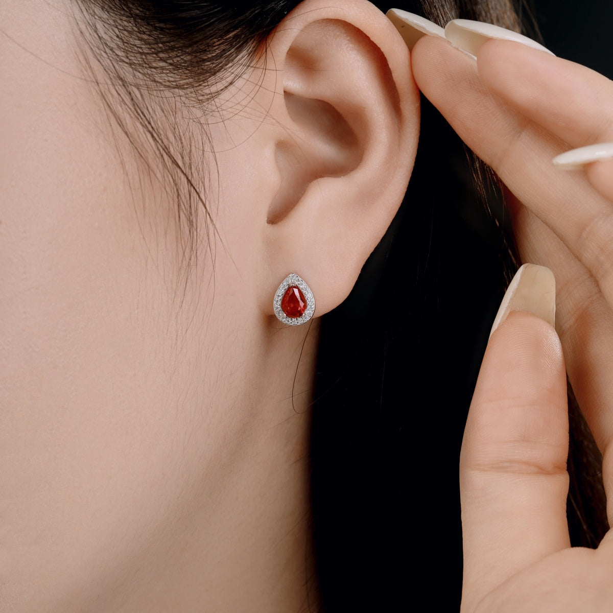 [HOT]Luxurious Water Drop Shape Earrings