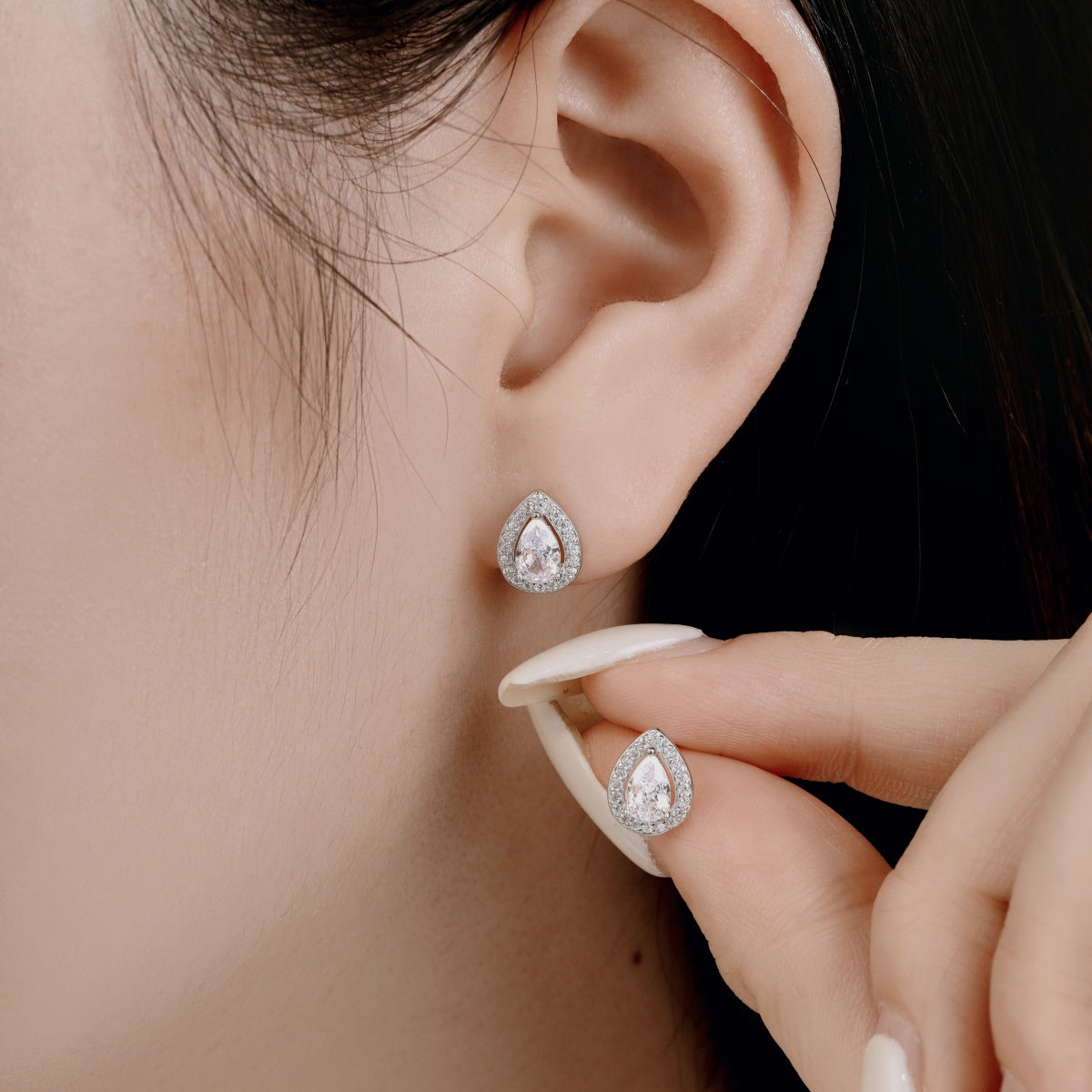 [HOT]Luxurious Water Drop Shape Earrings