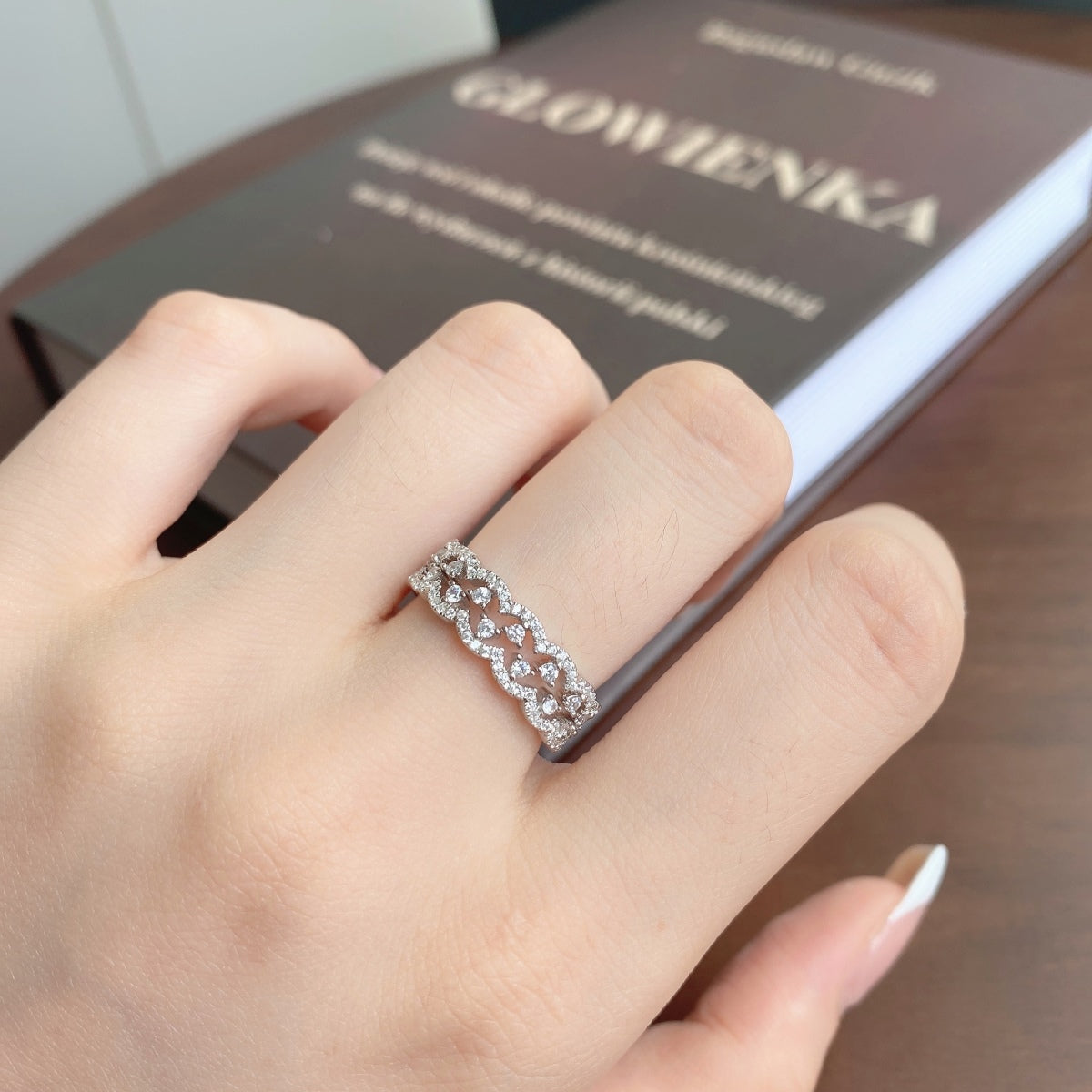 [HOT]Elegant Resplendent Round Shape Party Ring