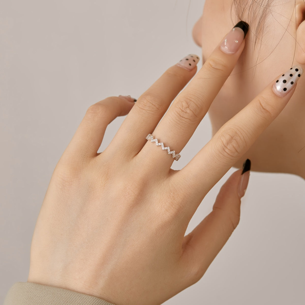 [HOT]Delicate Enchanting Wave Shape Daily Ring