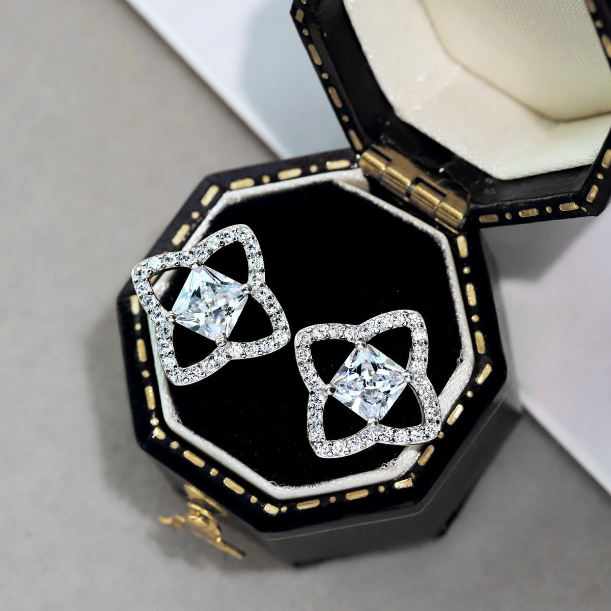 [HOT]Elegant Star Shape Princess Cut Daily Earrings