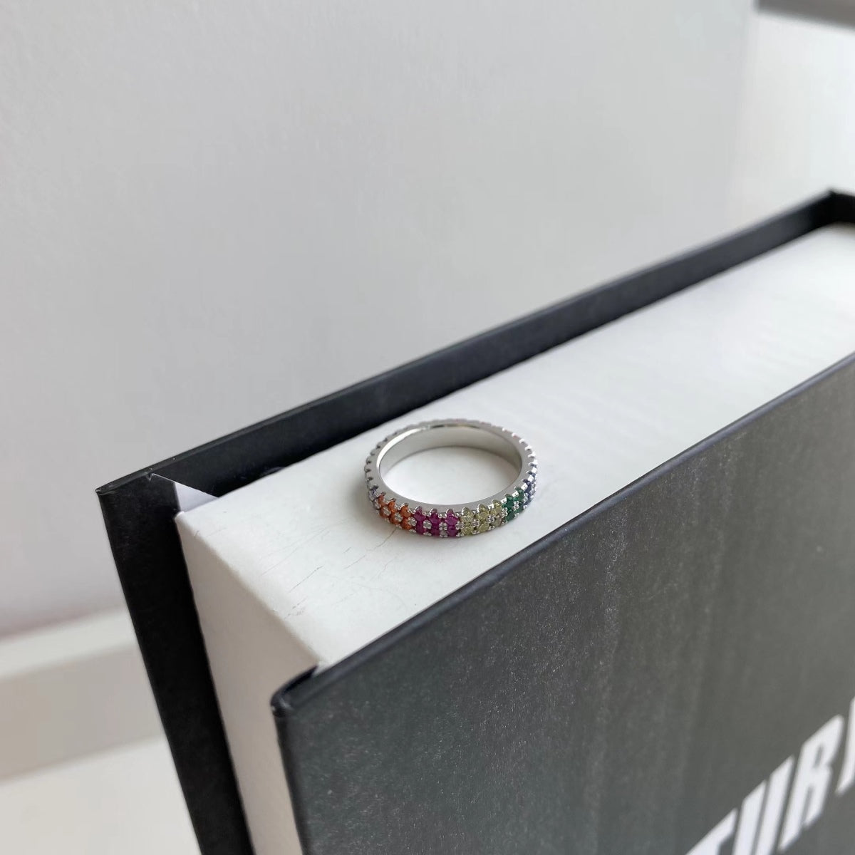 [HOT]Unique Colorful Round Cut Tennis Ring