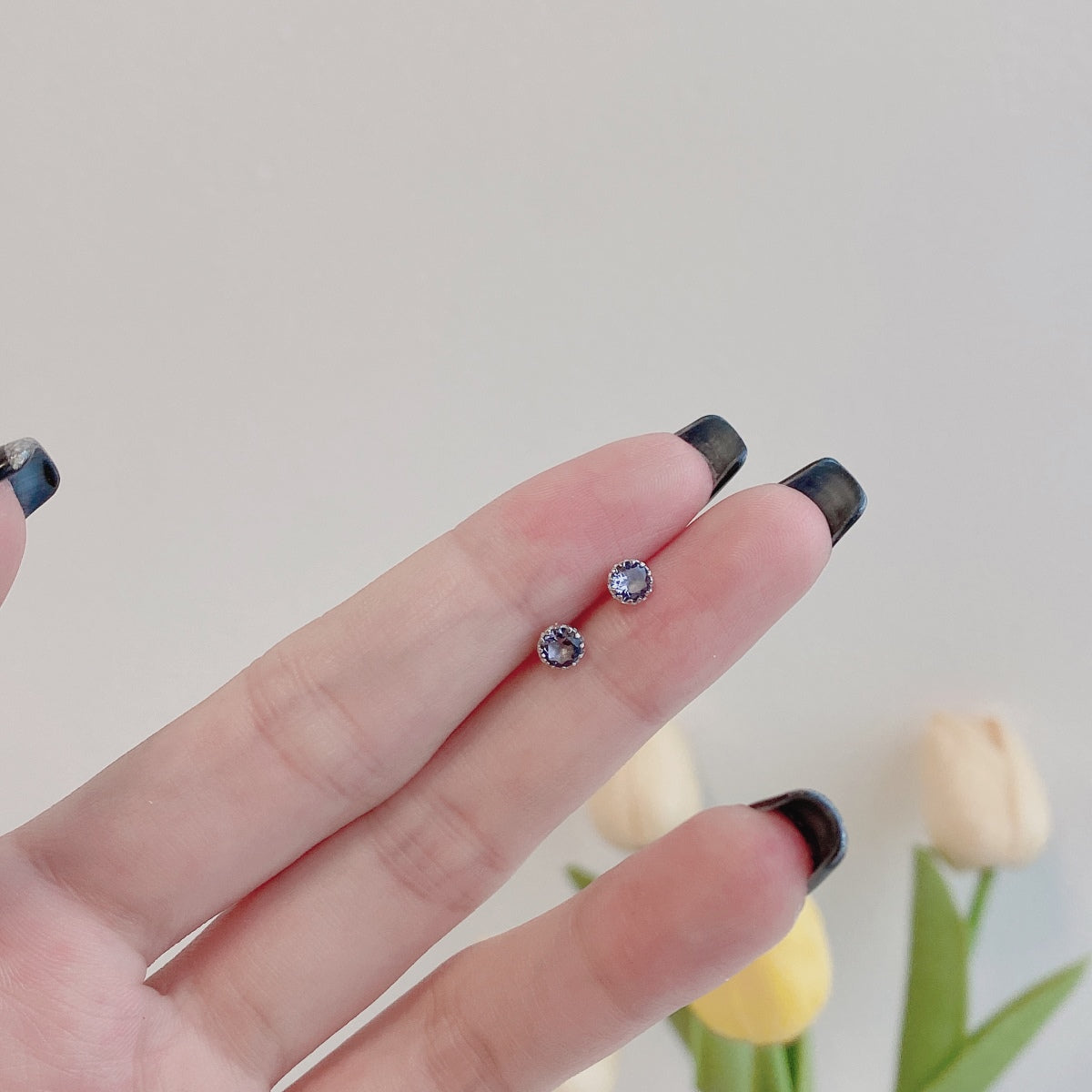 [HOT]Sparkling Colorful Round Shape Earrings