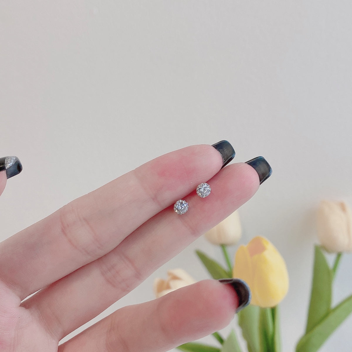 [HOT]Sparkling Colorful Round Shape Earrings