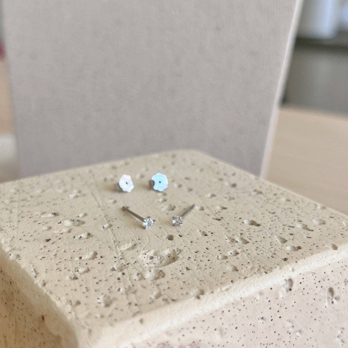 [HOT]Delicate Solitaire Earrings