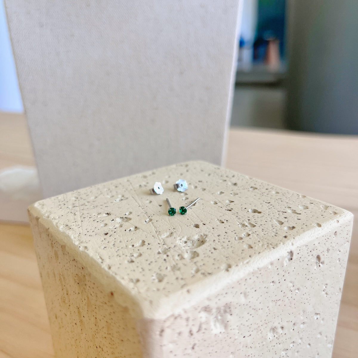 [HOT]Delicate Solitaire Earrings