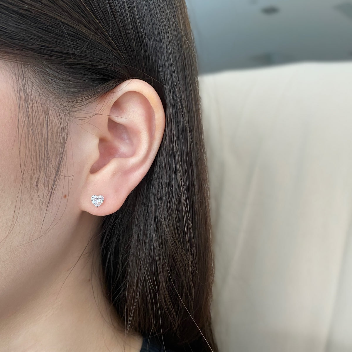 [HOT]Sparkling Heart Shaped Simple Earrings