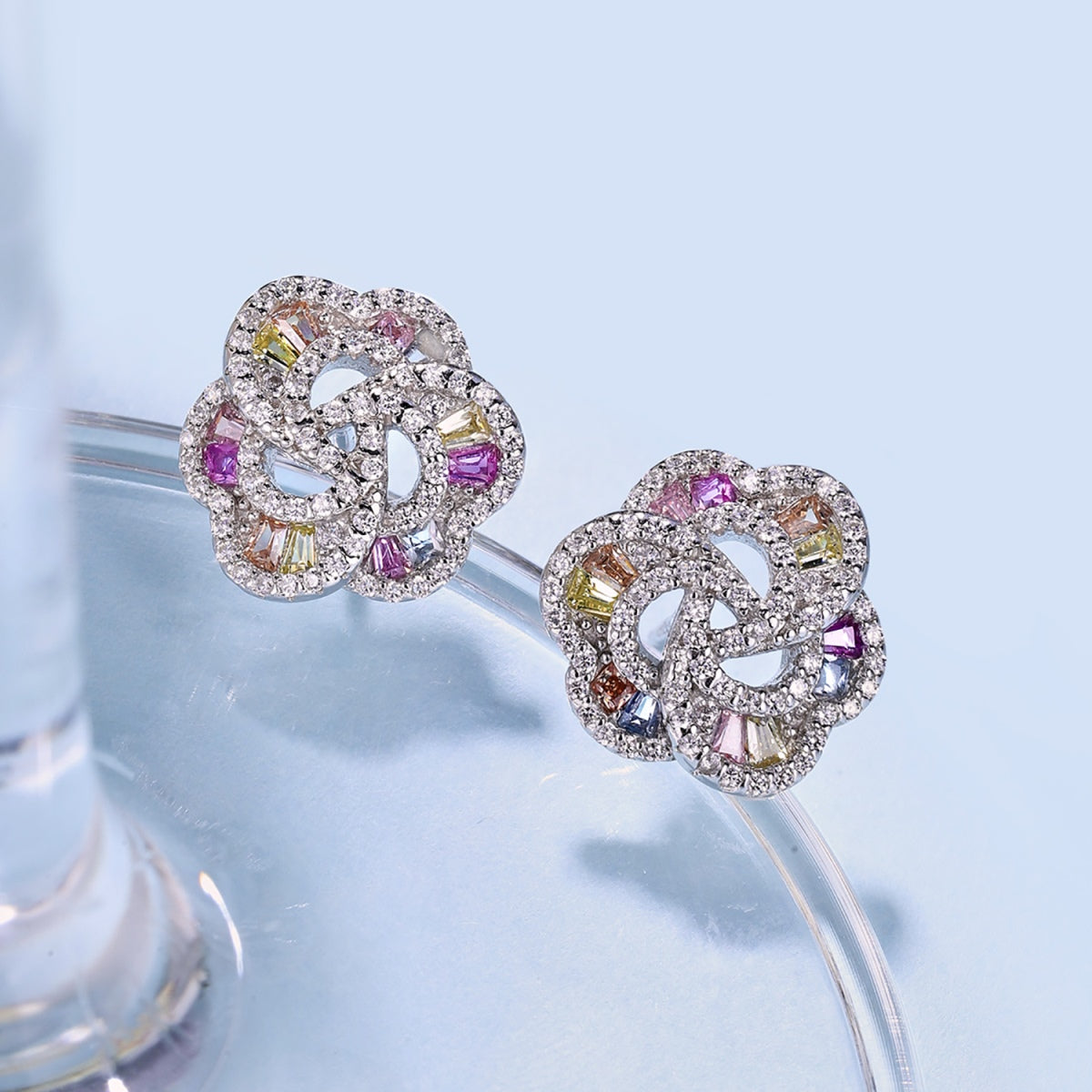 [HOT]Exquisite Flower Shape Daily Earrings