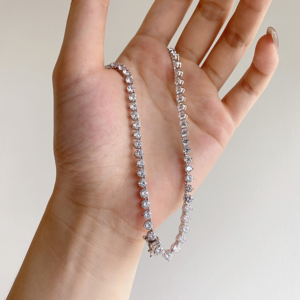 [HOT]Ornate Heart Cut Tennis Necklace