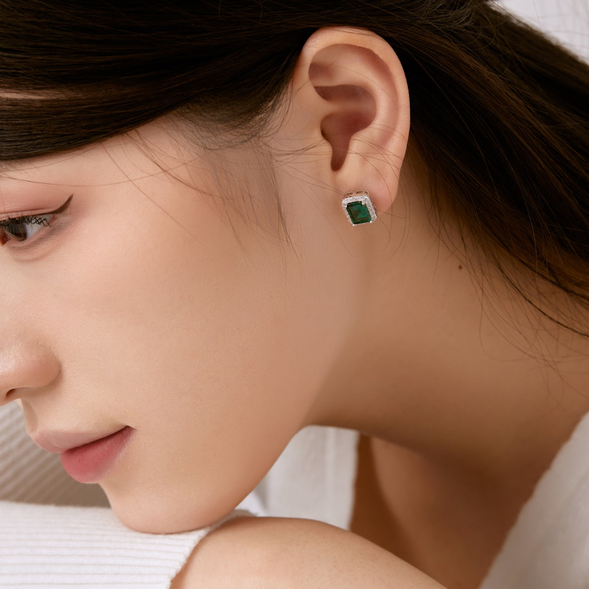 [HOT]Luxurious Dainty Emerald Cut Banquet Earrings