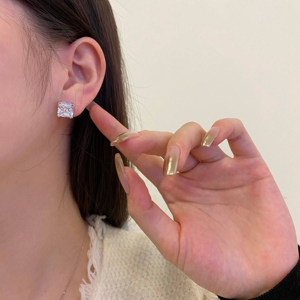 [HOT]Delicate Square Shape Earrings