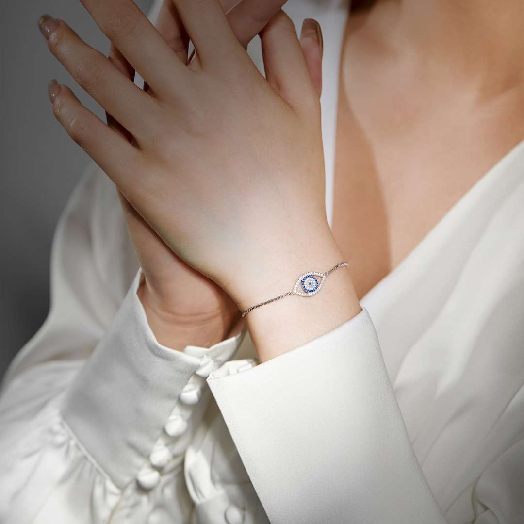 [HOT]Dazzling Eye Shape Necklace