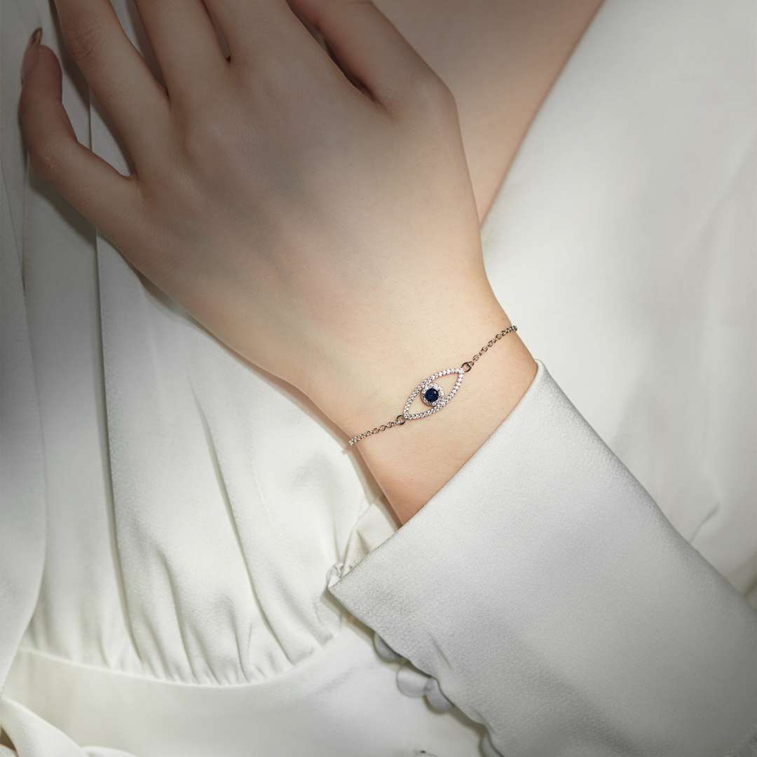 [HOT]Devil's Eye Hollow Design Bracelet