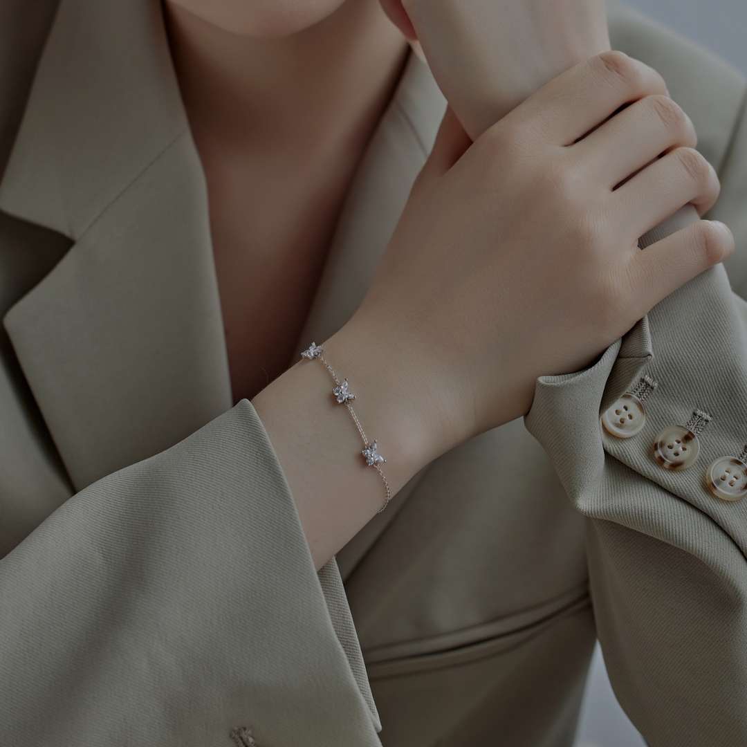 [HOT]Radiant Butterfly Shape Necklace