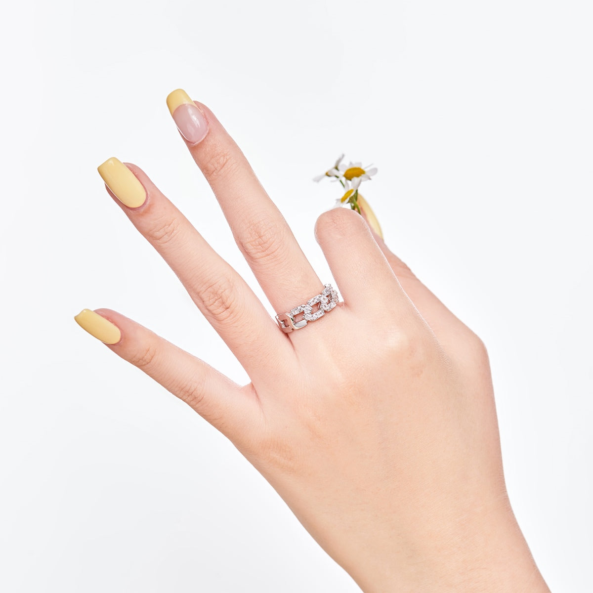 [HOT]Sparkling Vibrant Emerald Cut Daily Ring