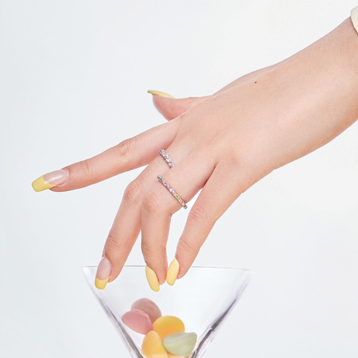 [HOT]Dainty Ebullient Round Cut Daily Ring