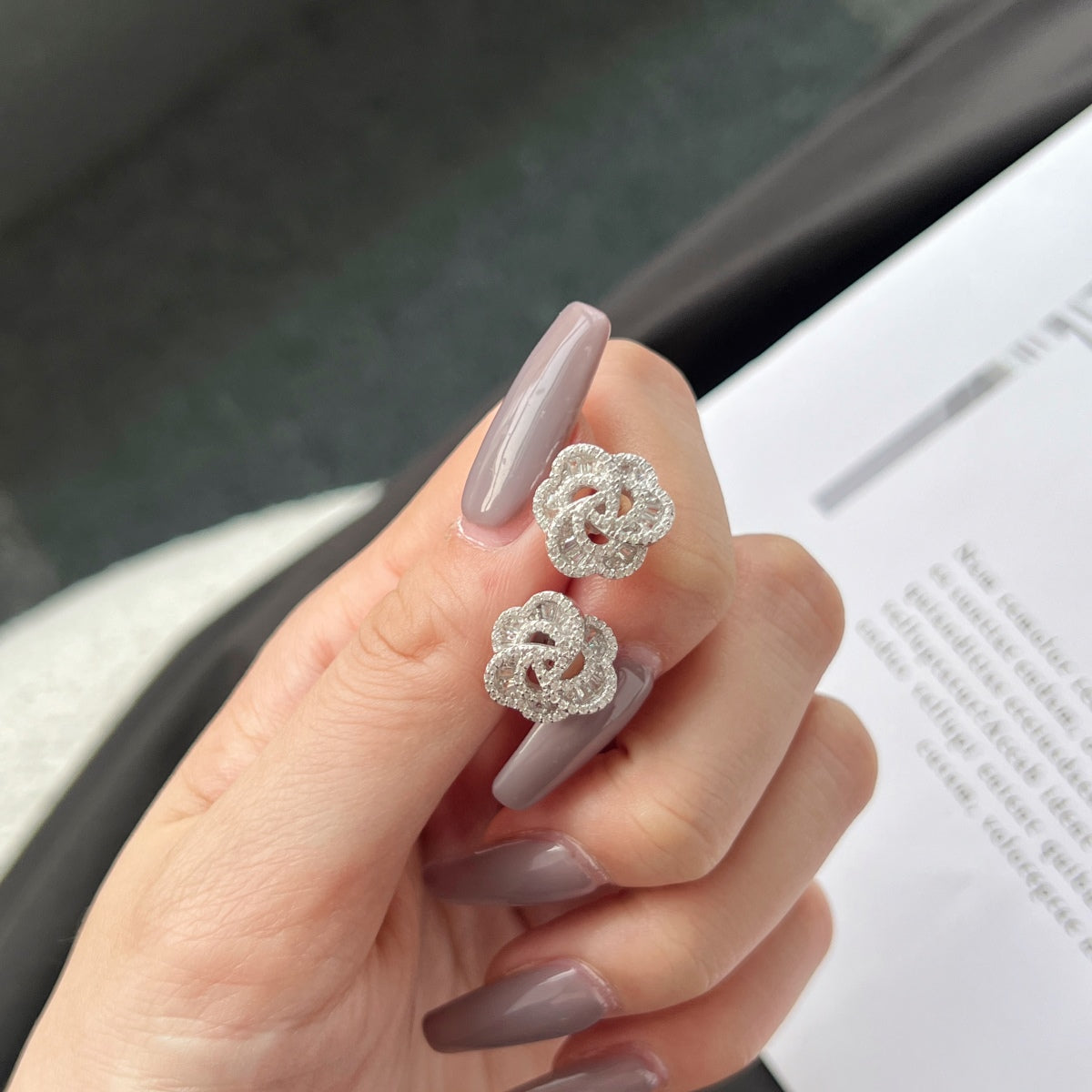 [HOT]Exquisite Flower Shape Daily Earrings