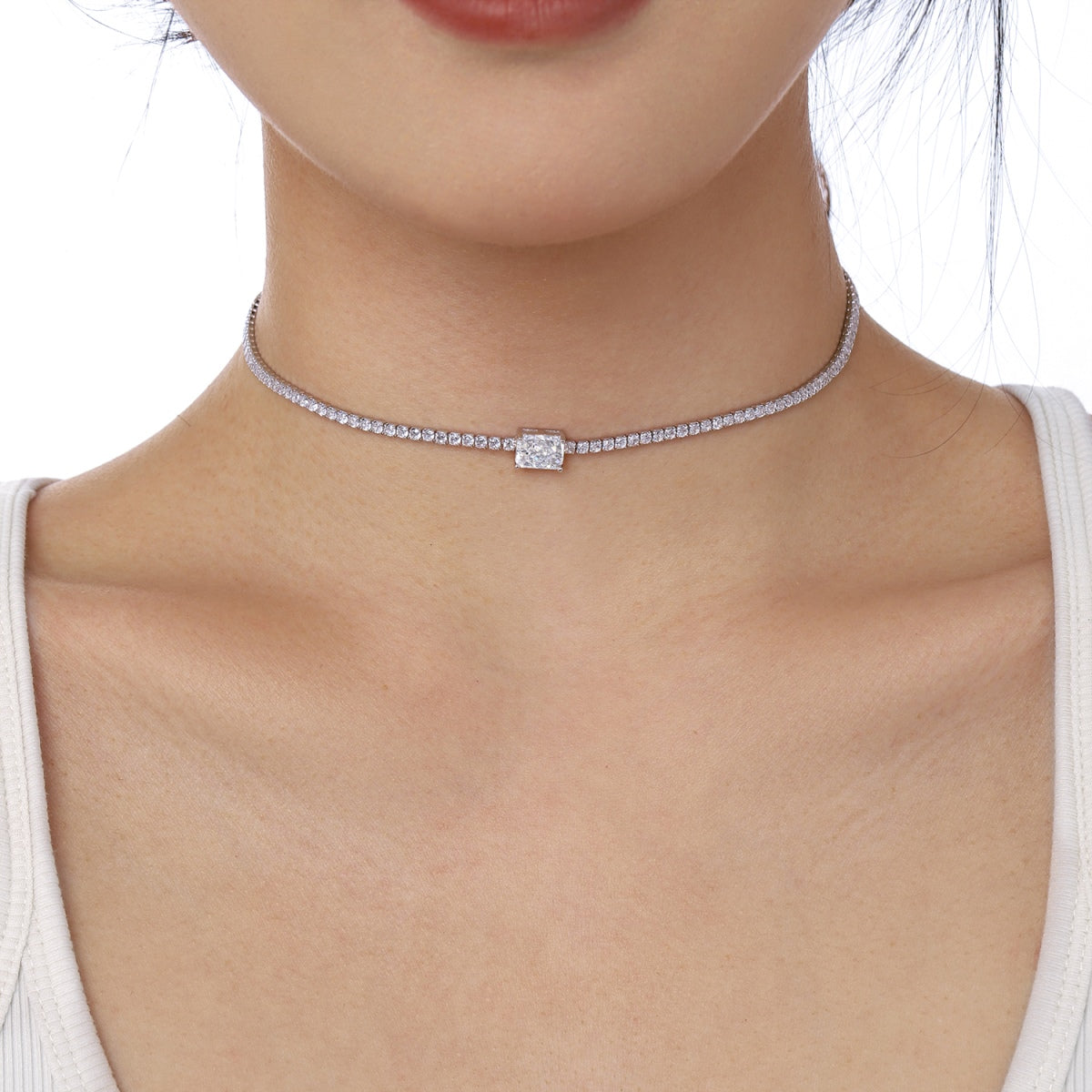 [HOT]2.0 carat Ornate Emerald Cut Necklace